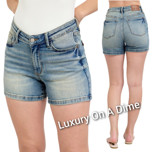Judy Blue V-waist Slim Fit Denim Mid-length Skinny Leg Retro Vintage Shorts