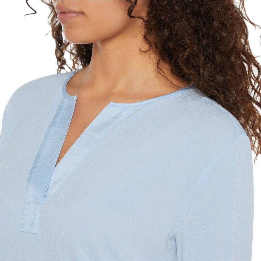Banana Republic Woman Blouse Satin V-Neck Top 3/4 Sleeve Shirt Pullover Blue