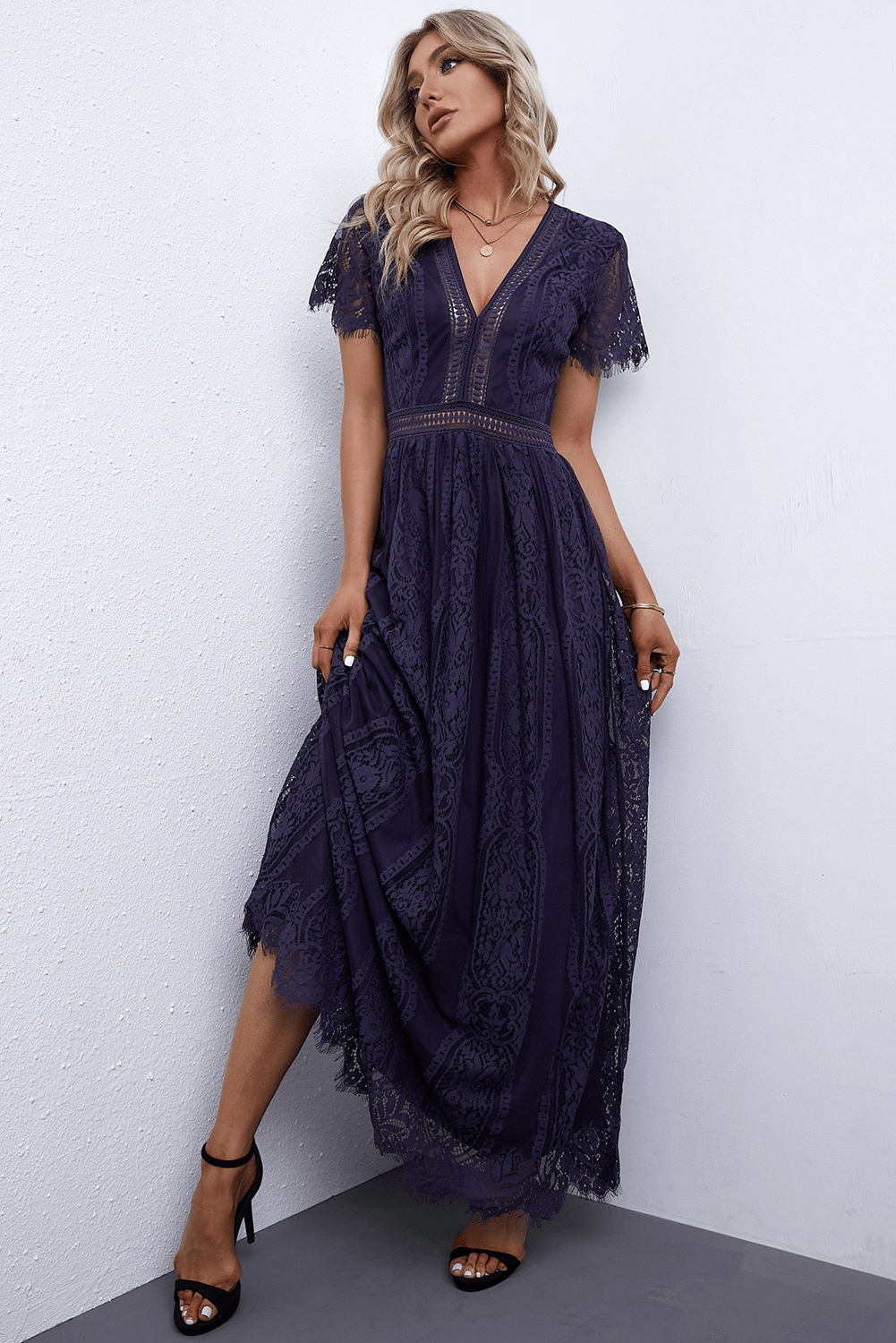 Elegant LACE V-Neck Short-sleeve Maxi Dress