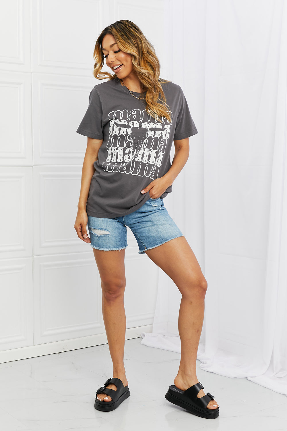 Country Western MAMA Bull Skull Graphic Tee Shirt
(Plus Size Available)
