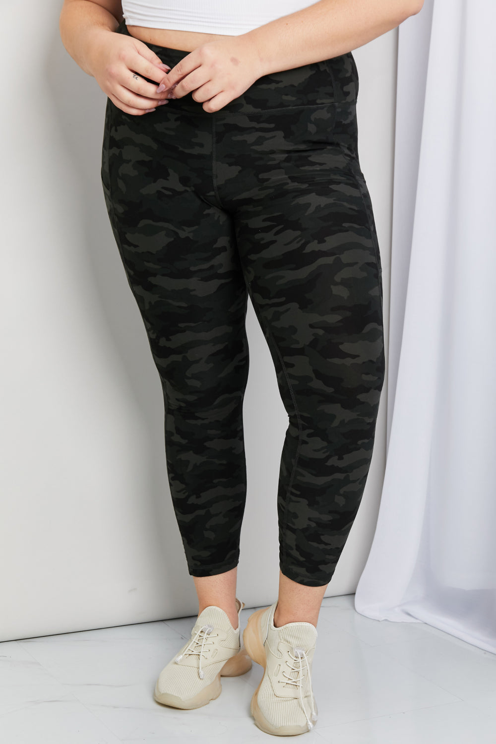 Camouflage High-rise Side Pocket Yoga Workout Pants (Plus Size Available)