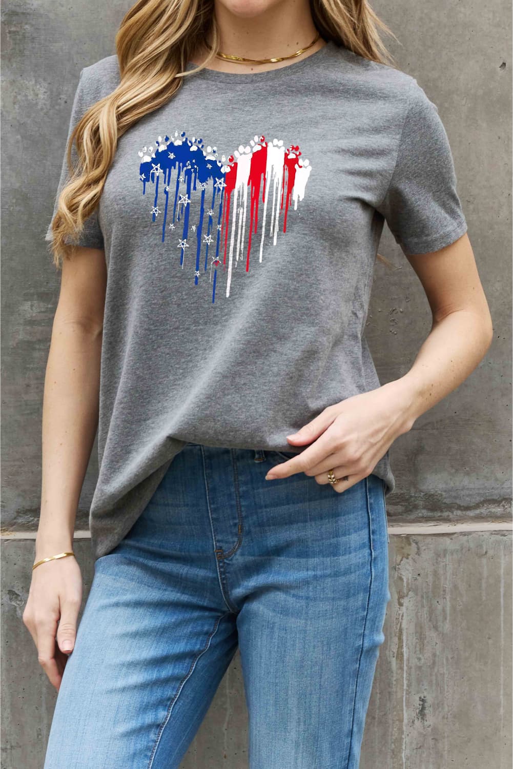 Paw-Print US American Flag Heart Graphic 100% Cotton Short-sleeve Tee Shirt (Plus Size Available)