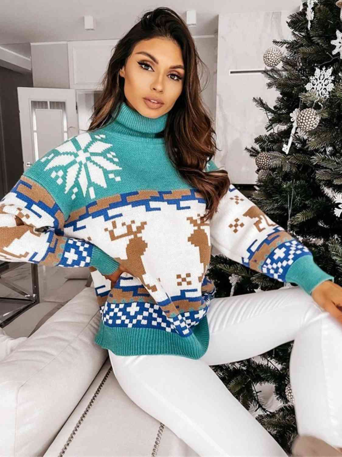 Knit Fair Isle Reindeer Snowflake Turtleneck Bold Geometric Classic Sweater