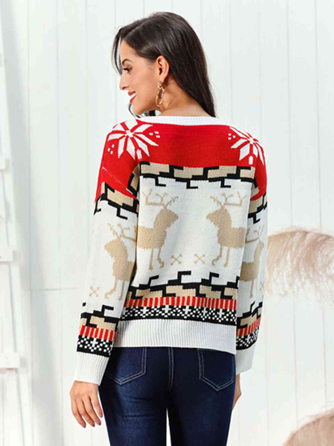 Geometric Reindeer Snowflake Knit Round Neck Classic Holiday Sweater Minimalist