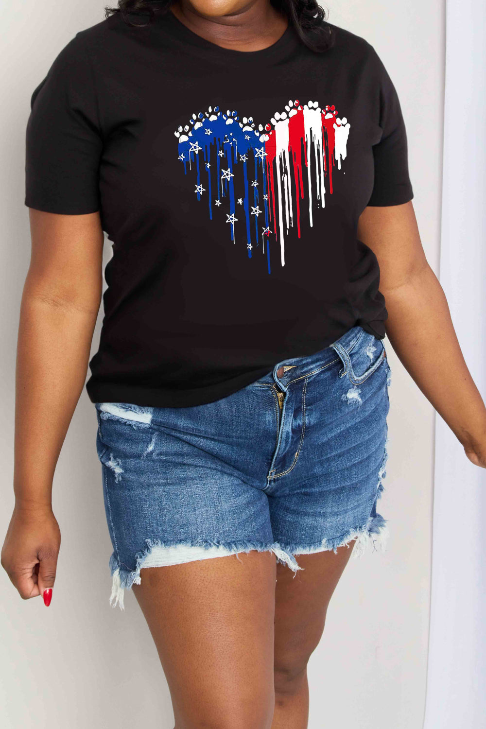Paw-Print US American Flag Heart Graphic 100% Cotton Short-sleeve Tee Shirt (Plus Size Available)