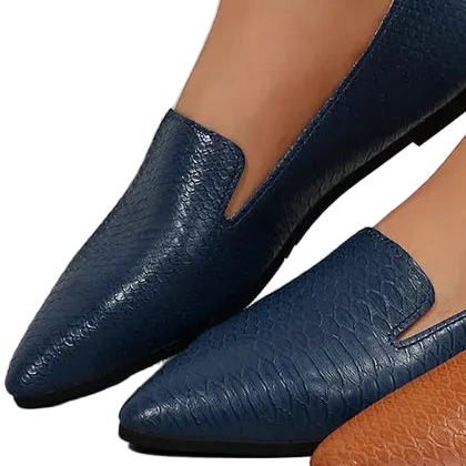 Snake Embossed Faux Leather Pointed Toe Notched Loafer Flats Slip-On Shoes