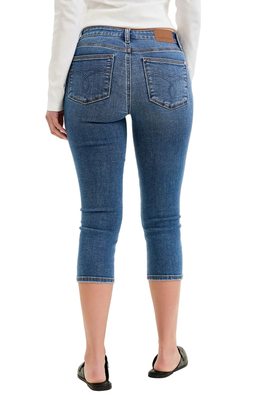 228482ec4c7245f8b1de5001363cbdc6-Max