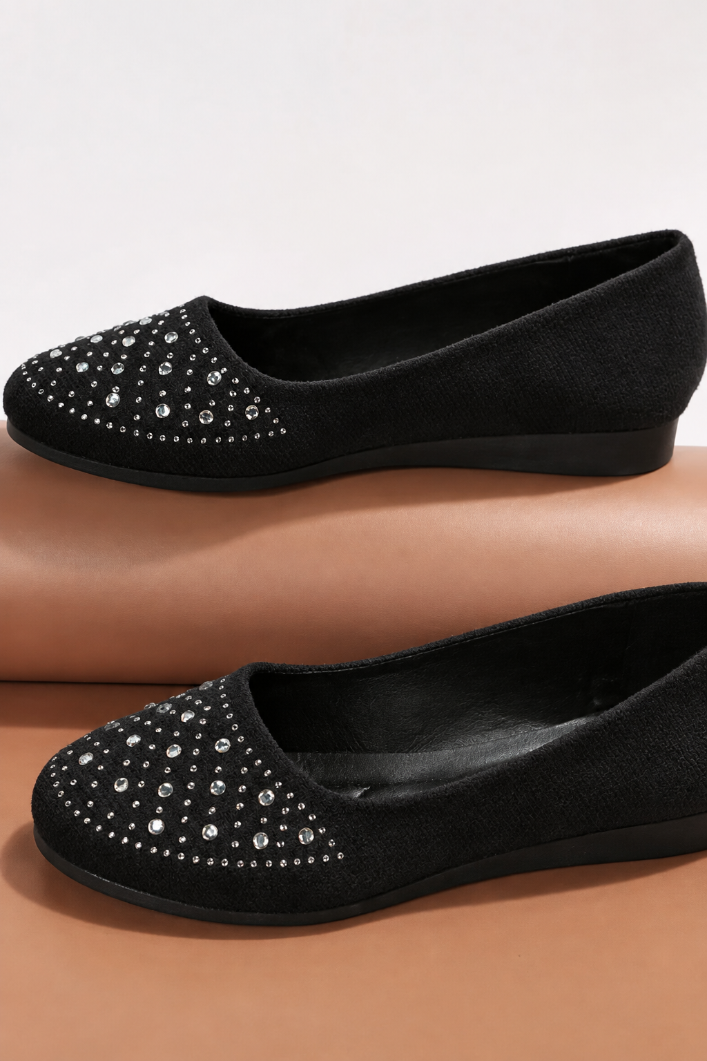 Sparkling Rhinestone Embellished Bling Round Toe Ballet Flats Twinkle Slip-On Shoes