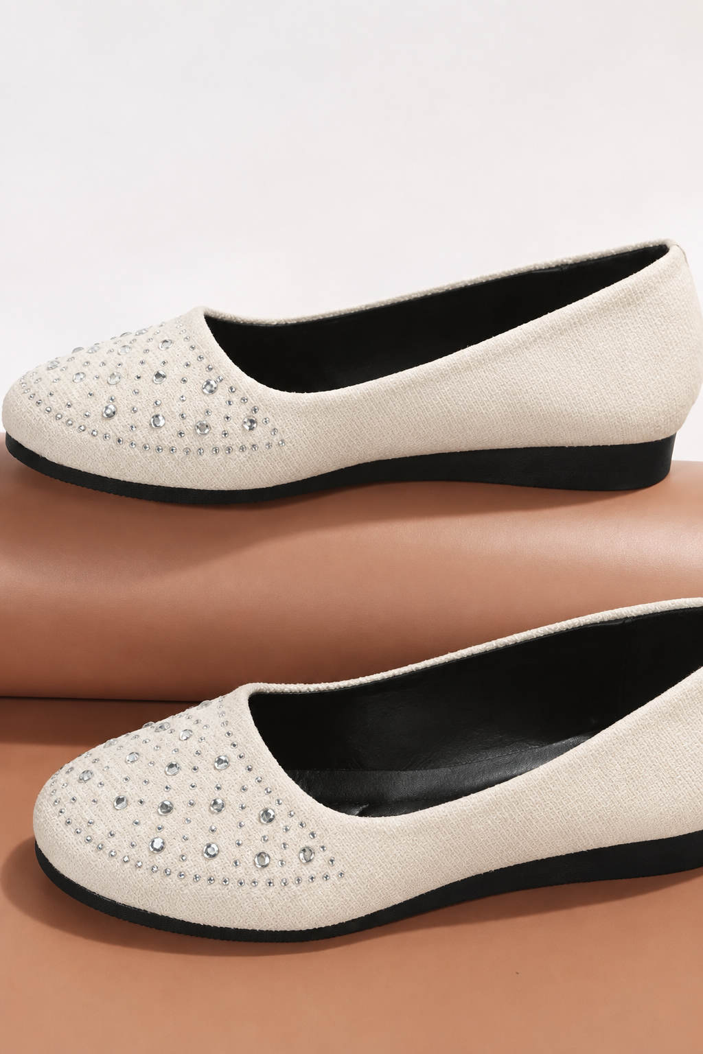 Sparkling Rhinestone Embellished Bling Round Toe Ballet Flats Twinkle Slip-On Shoes
