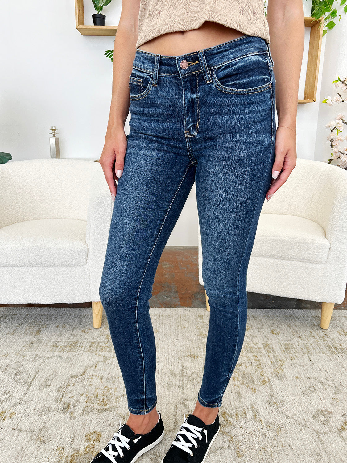 Skinny Judy Blue High-Rise Waist Denim Handsand Jeans Slim Stretchy Ankle Pants