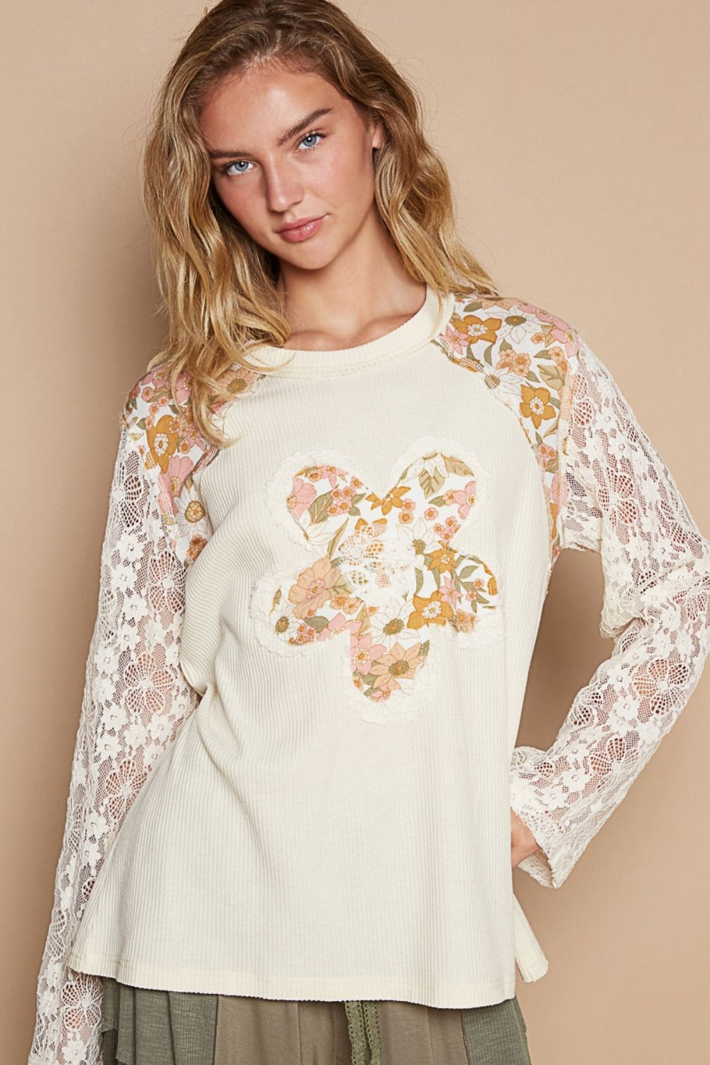 POL Lace Patchwork Retro Daisy Floral Exposed Seam Top Long-Sleeve Boho Knit Shirt