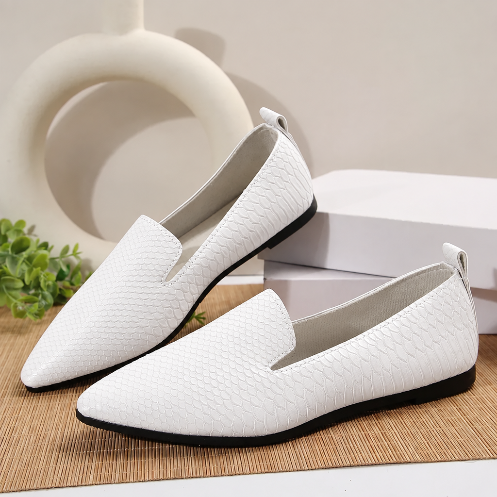 Snake Embossed Faux Leather Pointed Toe Notched Loafer Flats Slip-On Shoes