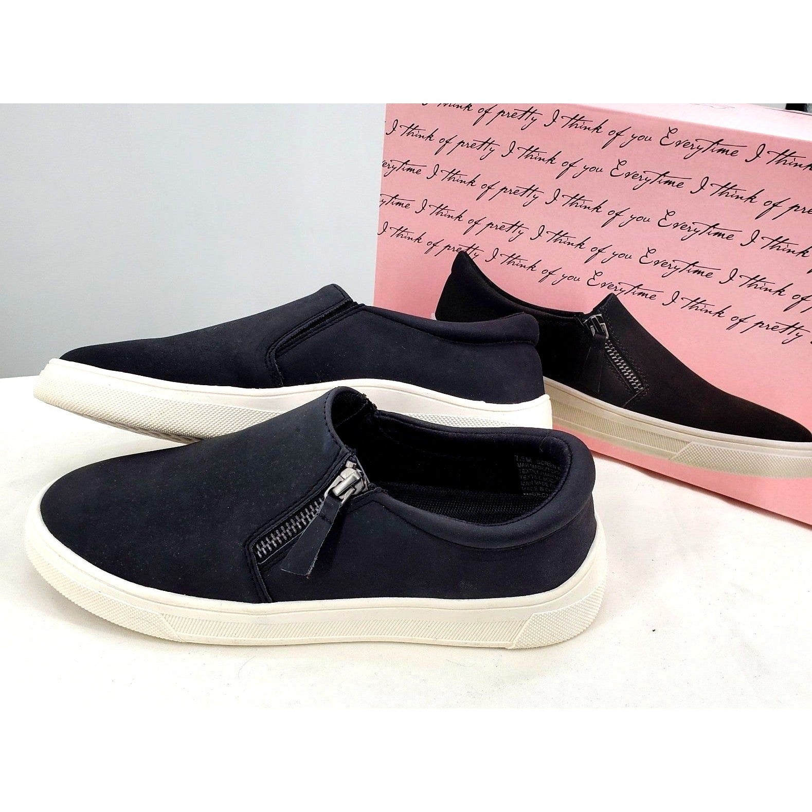 Kensie Sneaker Woman Soren Zip Side Slip-on Shoe Minimalist