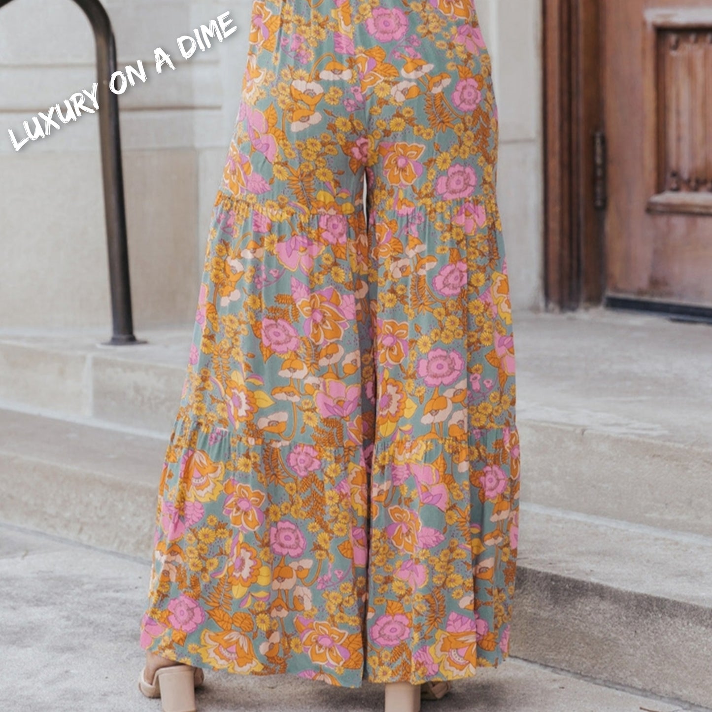 Retro 70s Floral Sleeveless V-Neck Tiered Wide Leg One Piece Pant Jumpsuit