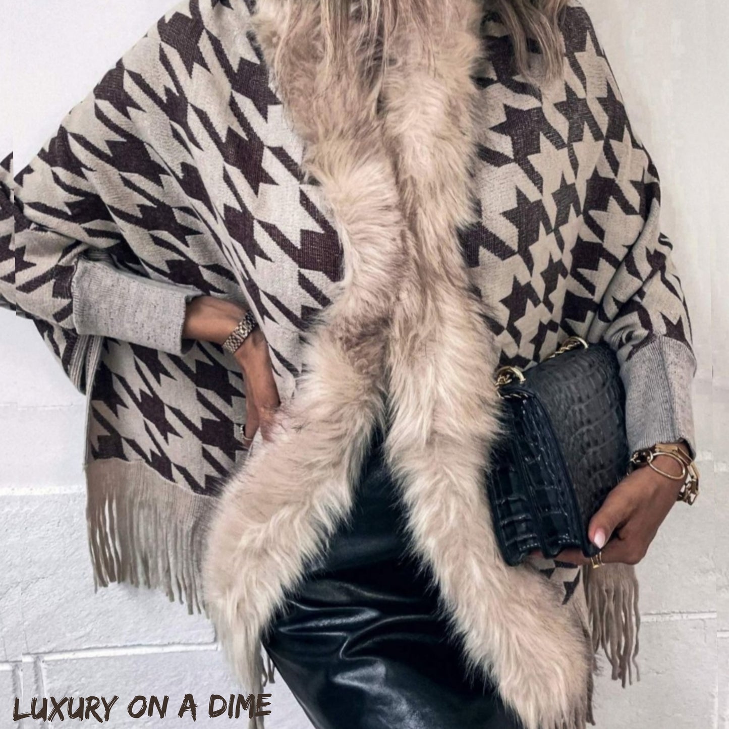 Faux Fur Retro Fringe Hem Oversized Houndstooth Knit Cardigan Poncho