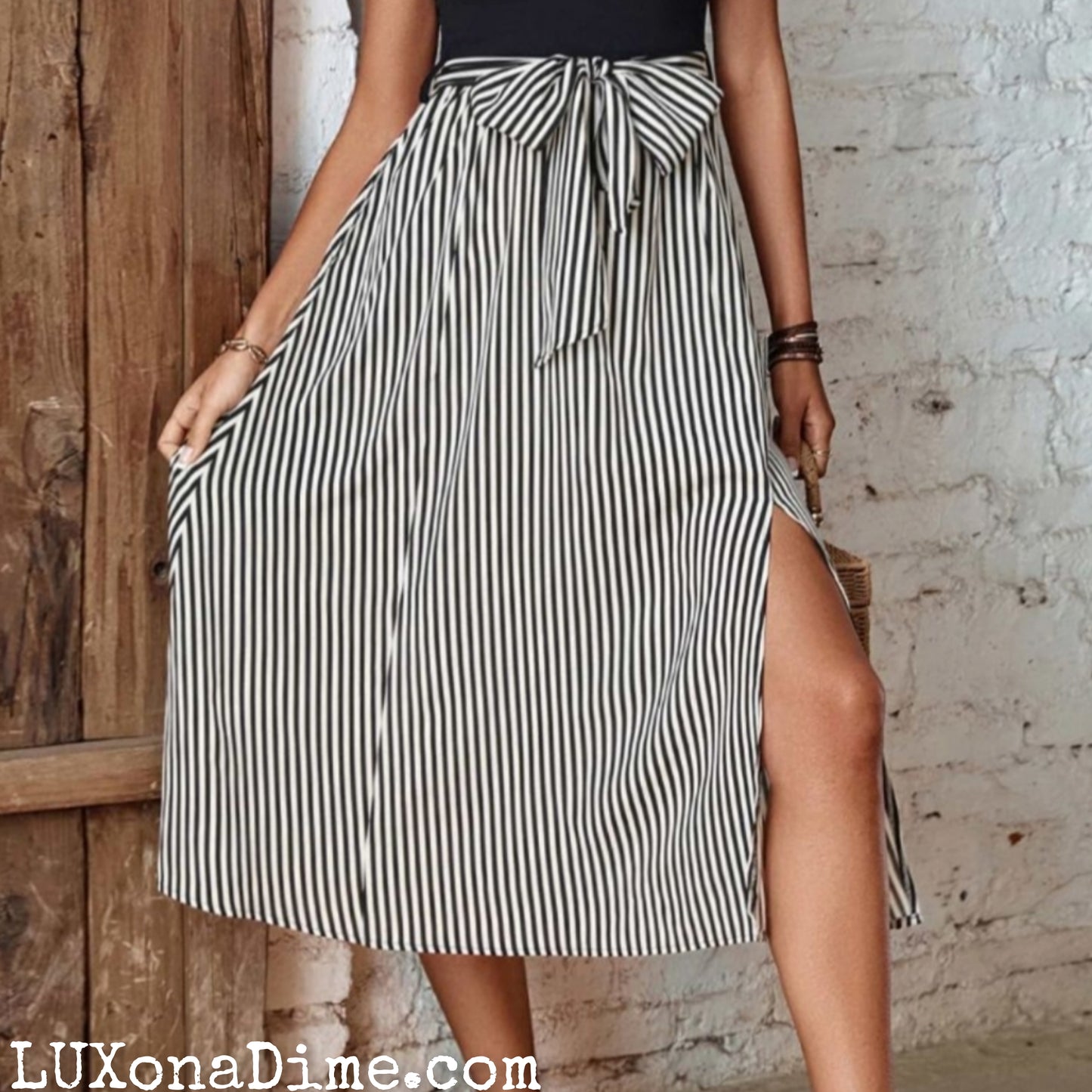 One-Shoulder Two-tone Bow Tie-Waist A-line Stripe Slit Skirt Chic Midi Dress