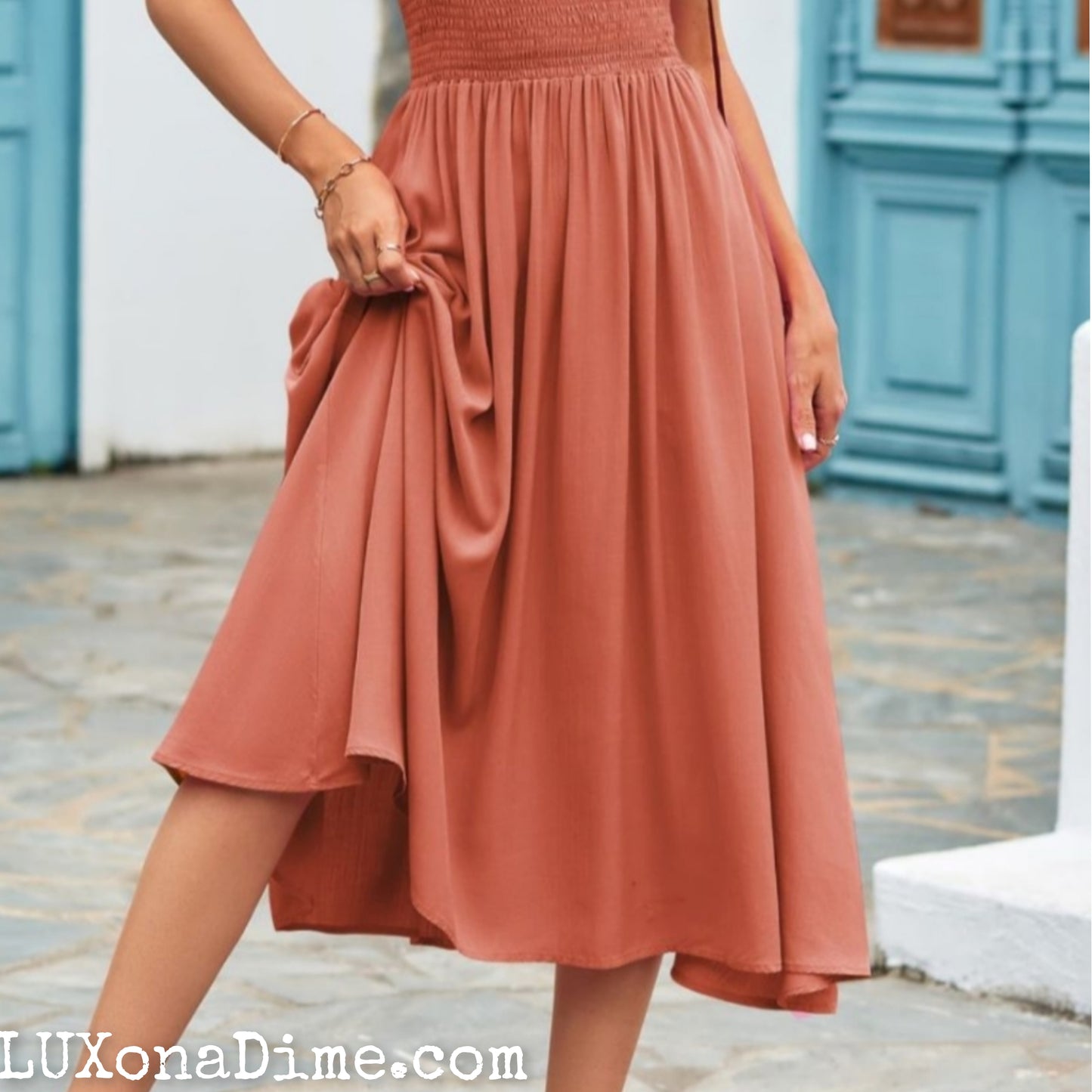 Classic Smock Bodice Spaghetti Strap Midi Summer Dress