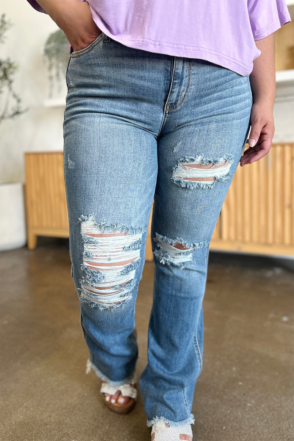 Retro 90s Distressed Bootcut Jeans Torn Hem Mid-Rise Denim Pants Judy Blue