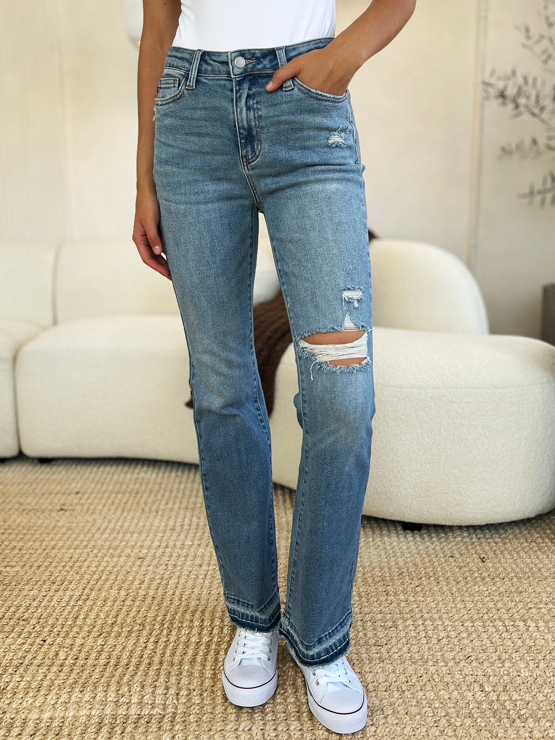 Judy Blue Mid-Rise Straight Leg Distressed Denim Torn Knee Raw Hem Jeans Pants