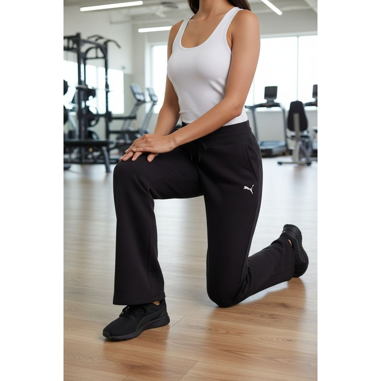 Puma Women's Sweatpants Fleece Lined Drawstring Elastic Waist Straight Leg Pants
