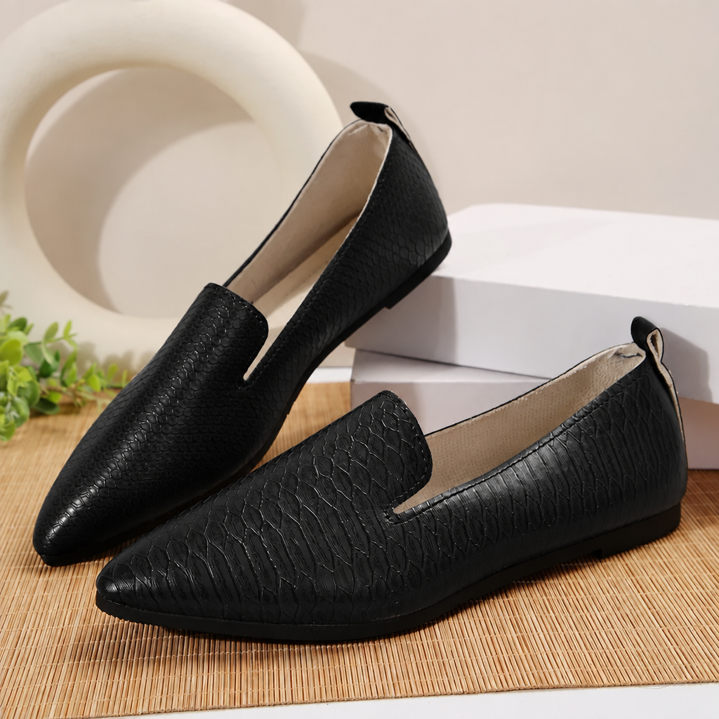 Snake Embossed Faux Leather Pointed Toe Notched Loafer Flats Slip-On Shoes