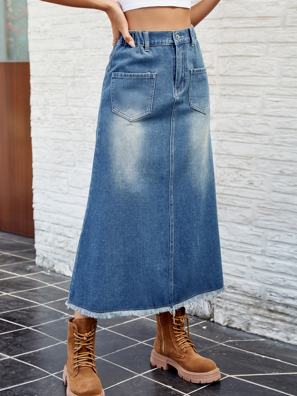 Retro Patch Pocket High-Rise Elastic Waist Raw Fringe Hem Denim Blue Jean Midi Skirt