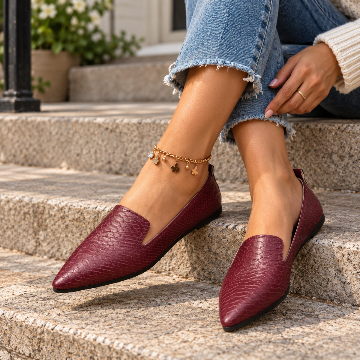 Snake Embossed Faux Leather Pointed Toe Notched Loafer Flats Slip-On Shoes
