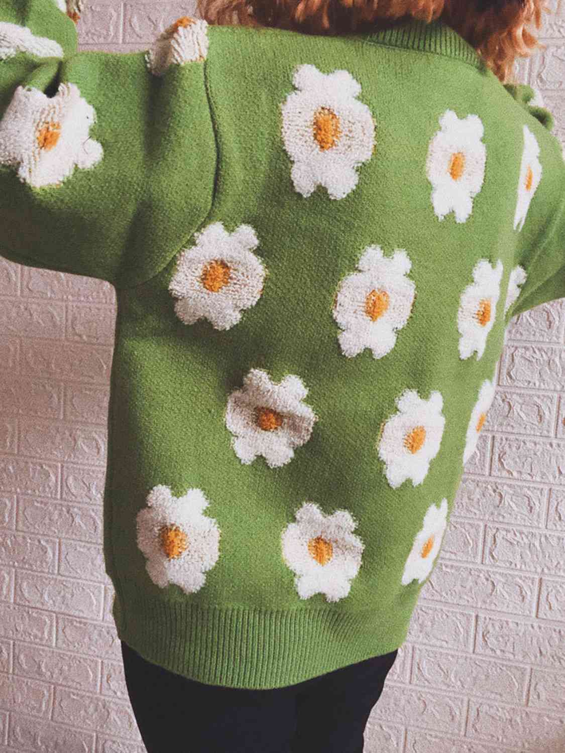 Contrasting Raised Retro Daisy Flower Pullover Long Sleeve Knit Sweater Shirt