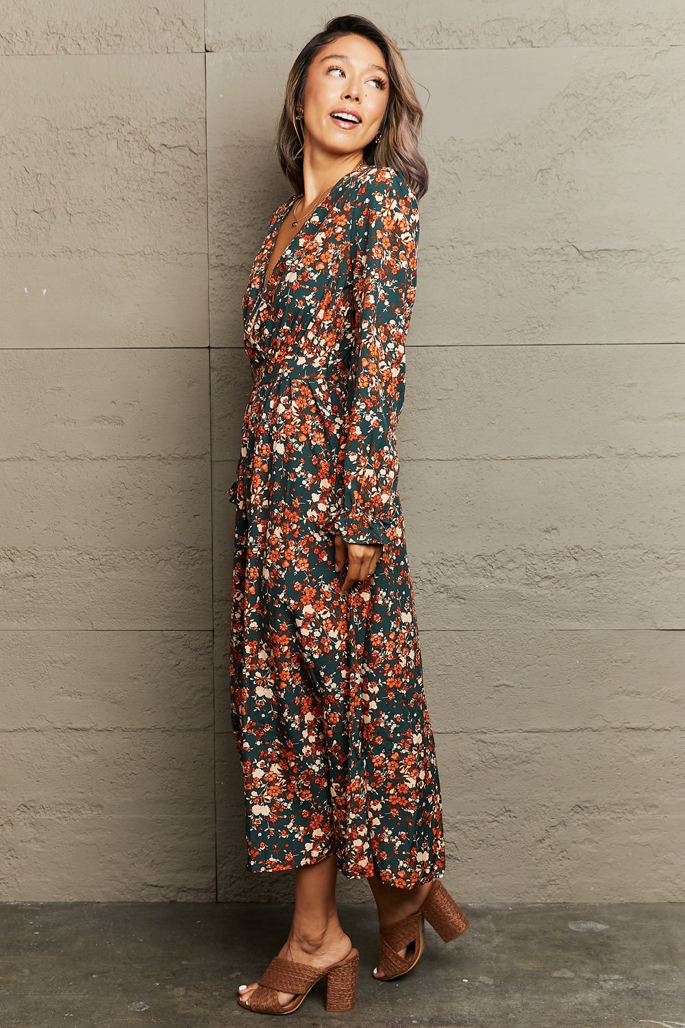 Retro Floral Surplice V-Neck Tie Back Waist Long Sleeve Midi Dress