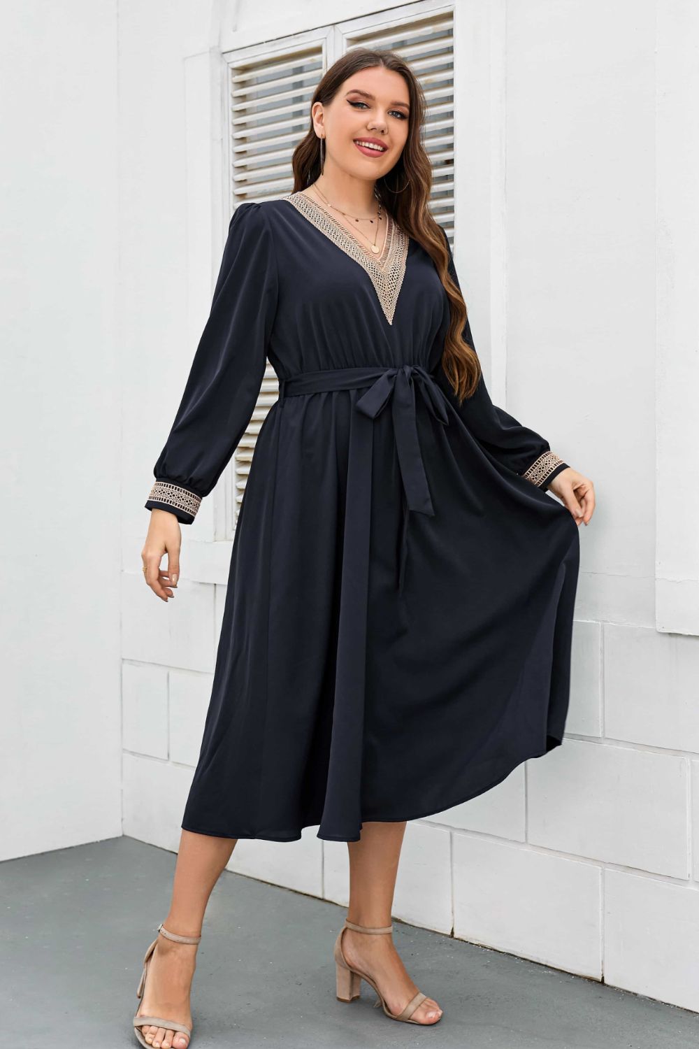 Navy Contrast Lace Trim Tie Waist Long Sleeve Midi Dress (Plus Size Only)