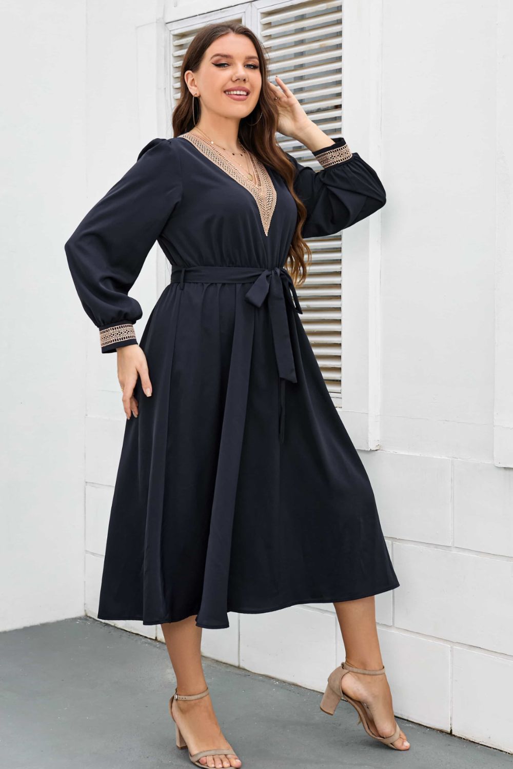 Navy Contrast Lace Trim Tie Waist Long Sleeve Midi Dress (Plus Size Only)