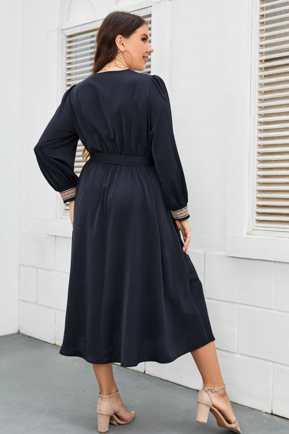 Navy Contrast Lace Trim Tie Waist Long Sleeve Midi Dress (Plus Size Only)